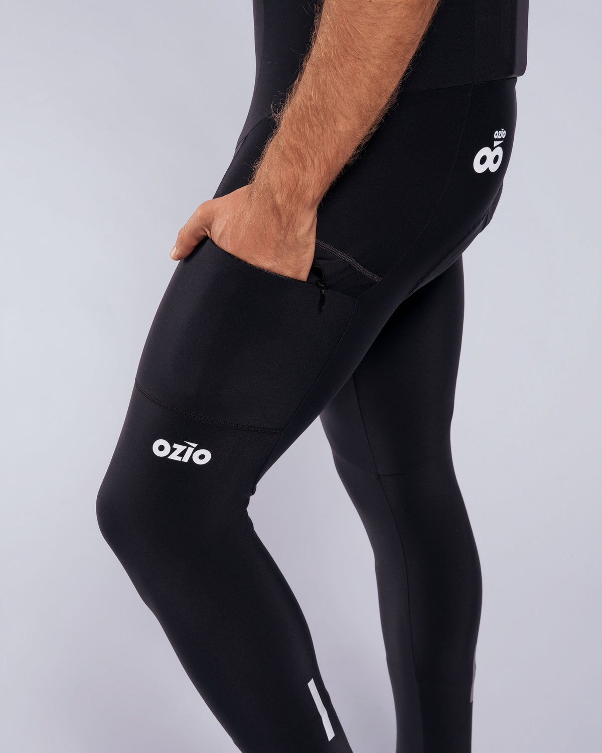 Cuissard long thermique Titan homme noir, gros plan sur la poche zippée latérale