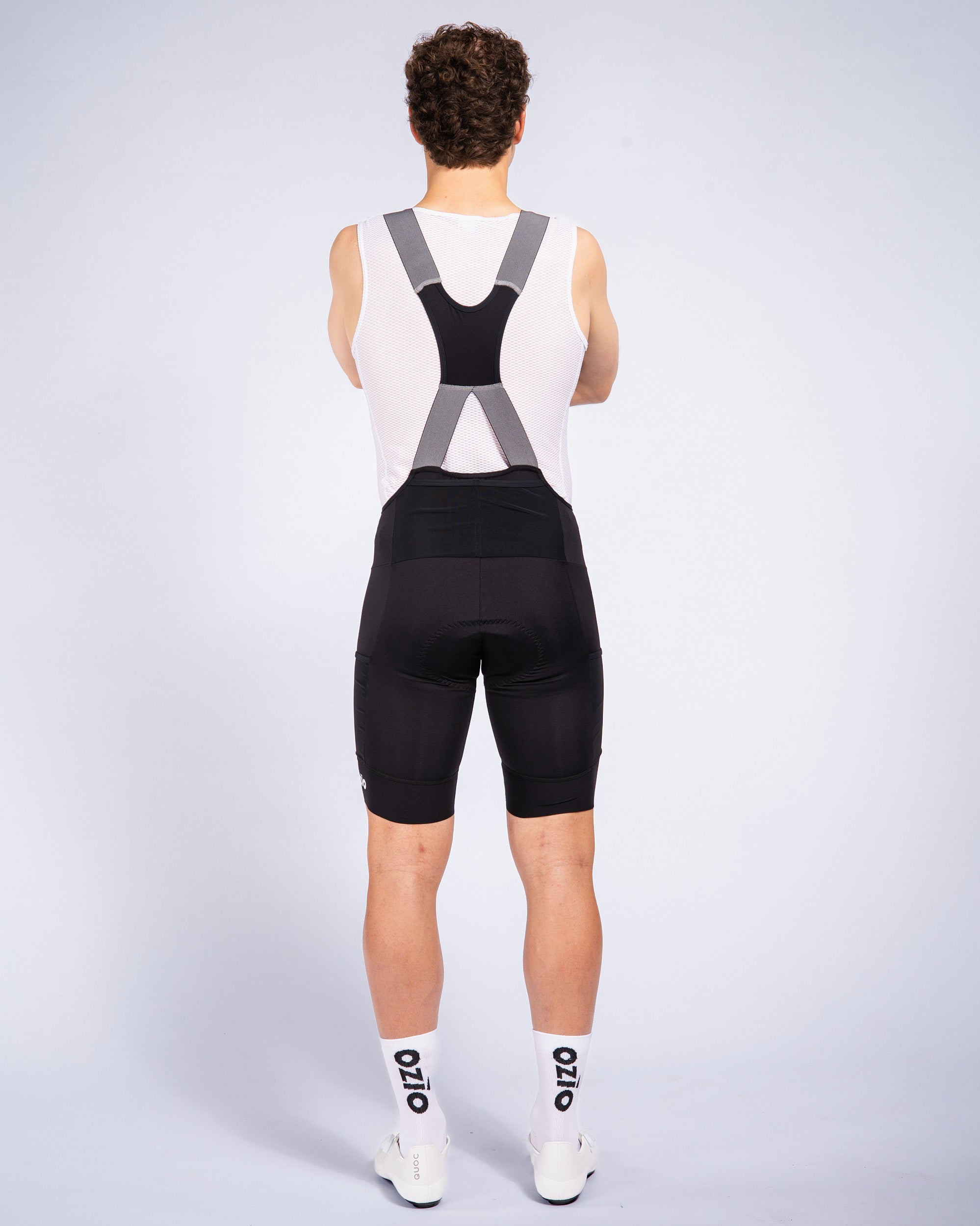 Vue arrière du cuissard vélo homme Titan Ozio conçu pour l’ultra distance au delà de 9 heures avec poches