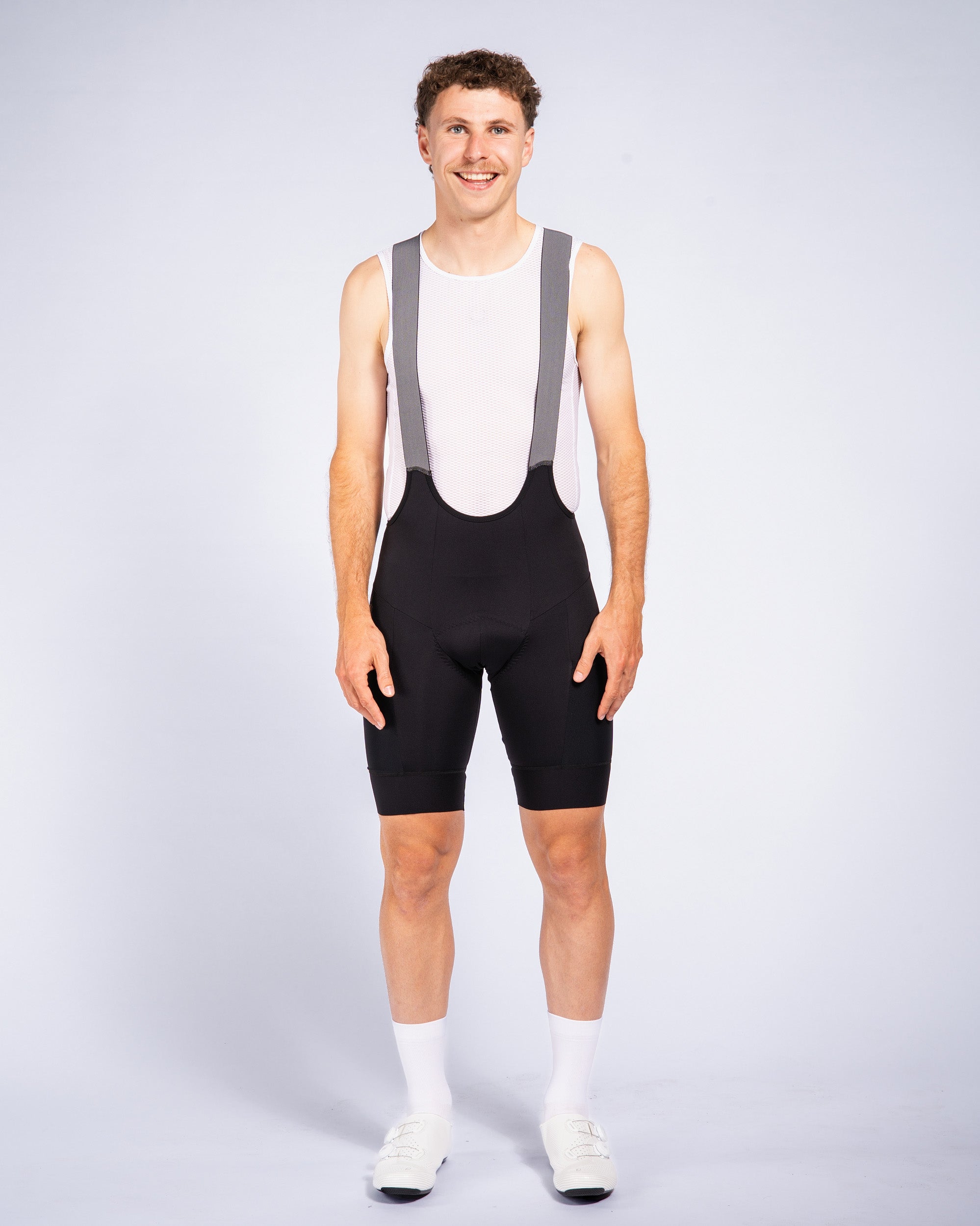 Vue de face cuissard vélo homme Tetris Ozio pour gravel longue distance avec poches